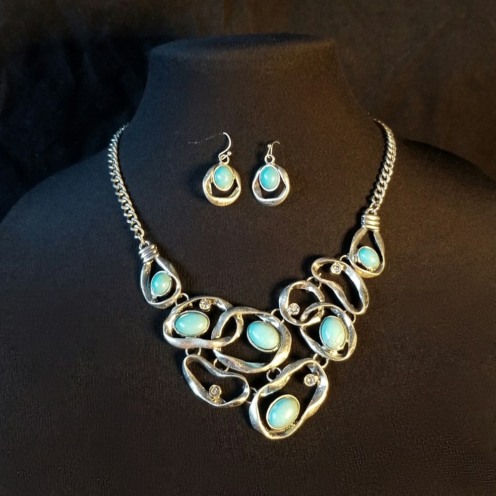 Story by Davinci Metal Drop Necklace Set